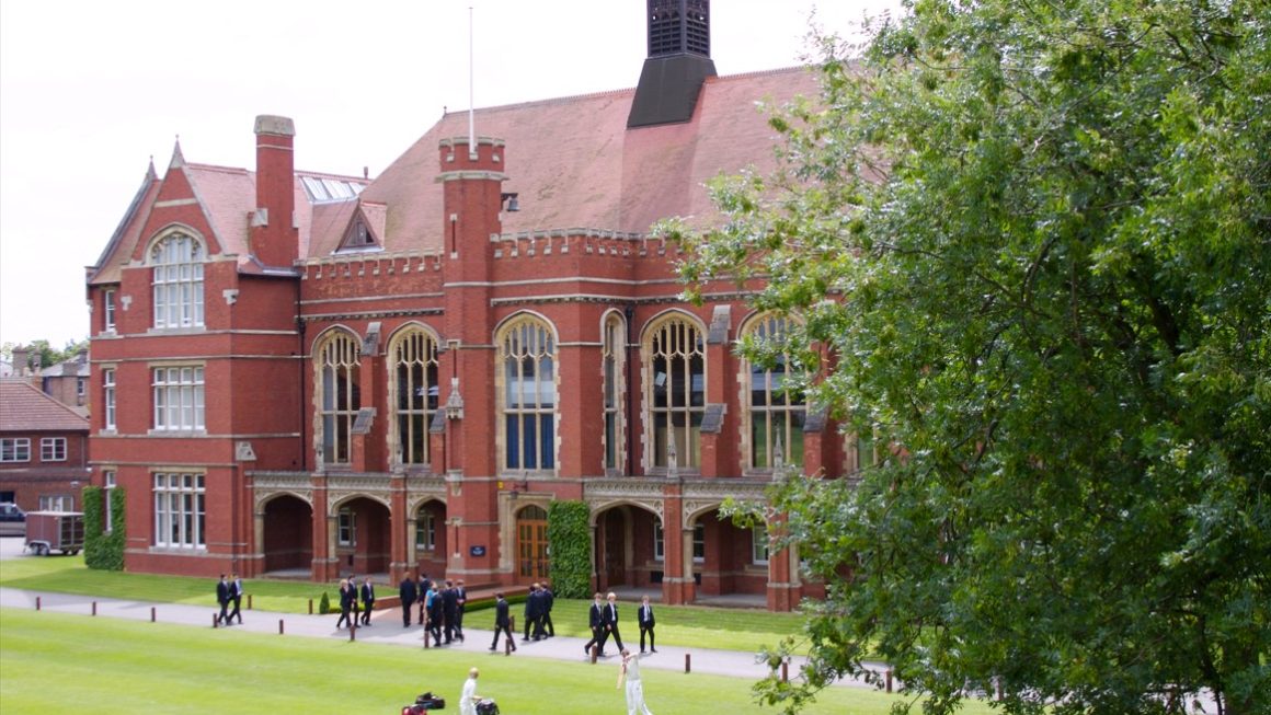 A Complete Guide to the UK Education System for Families Relocating.